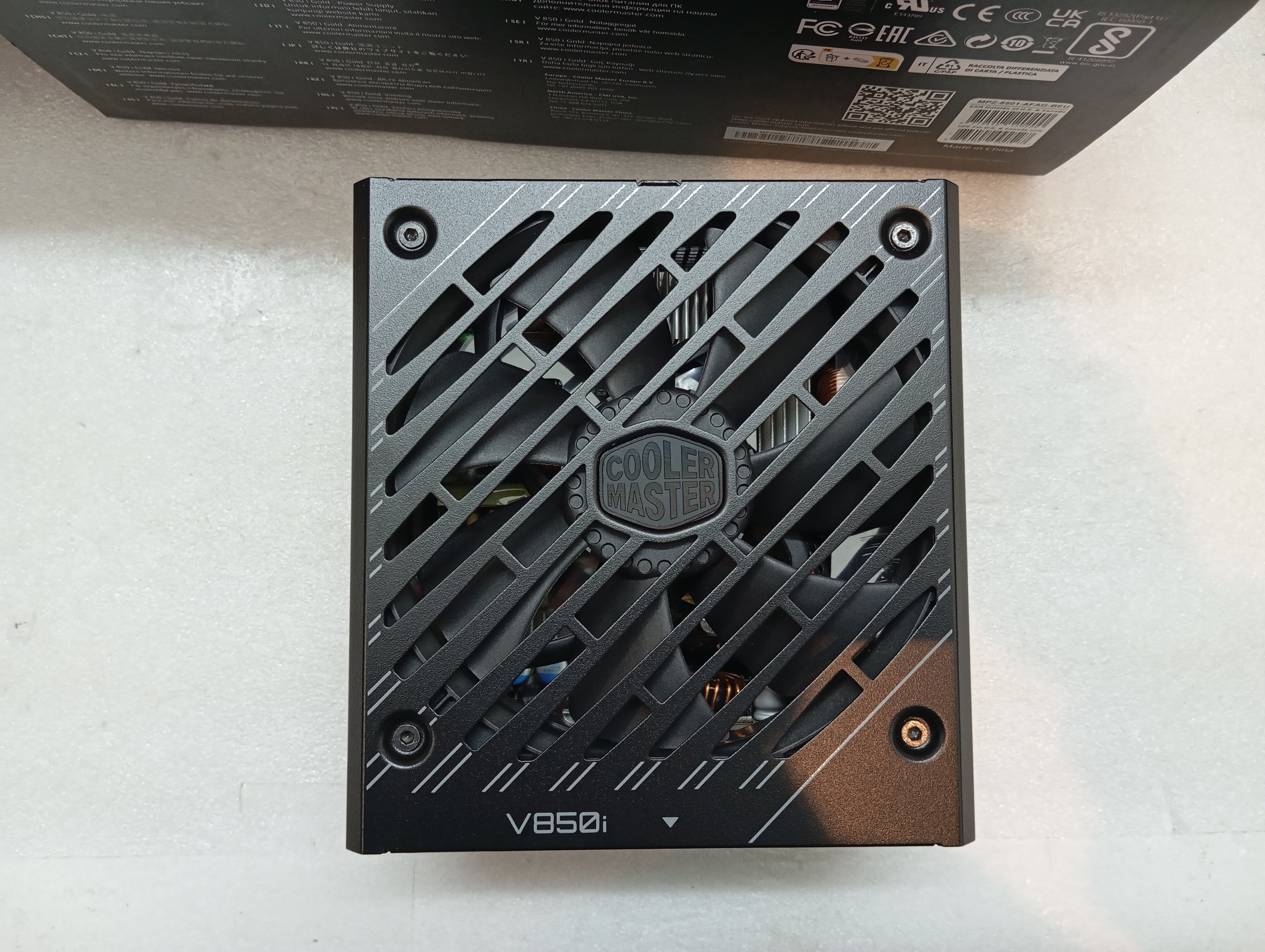 Refurbished Cooler Master XG850 Plus Platinum Refurbished Cooler Master XG850 Plus Platinum